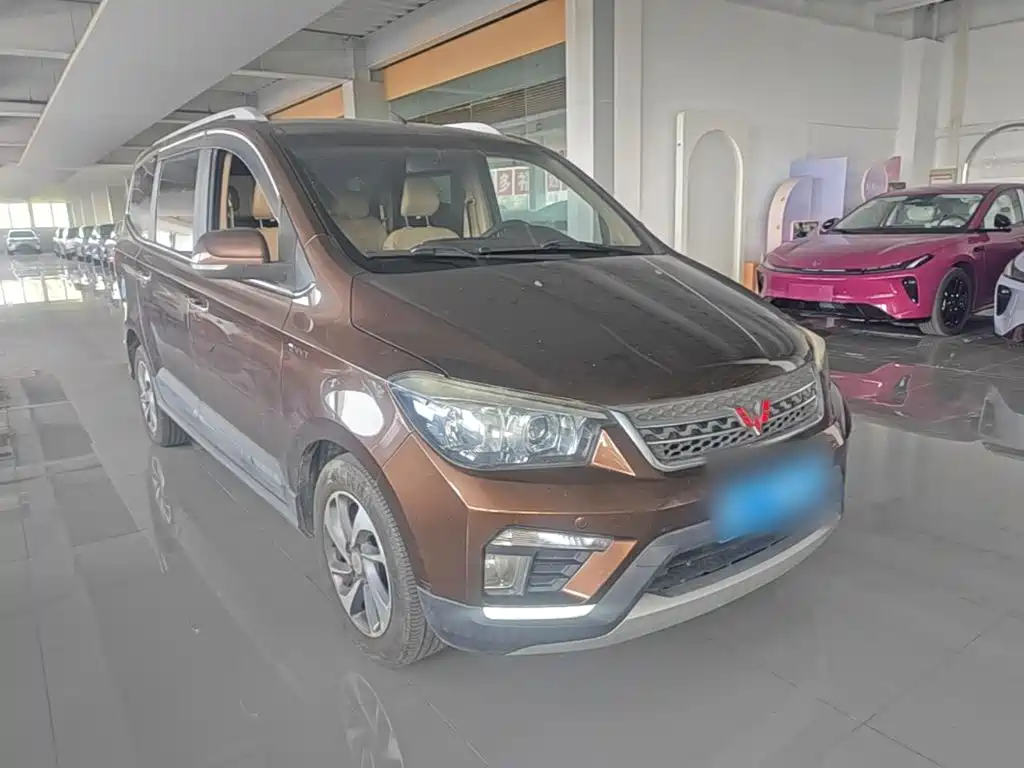 Wuling Hongguang — миниатюра 4