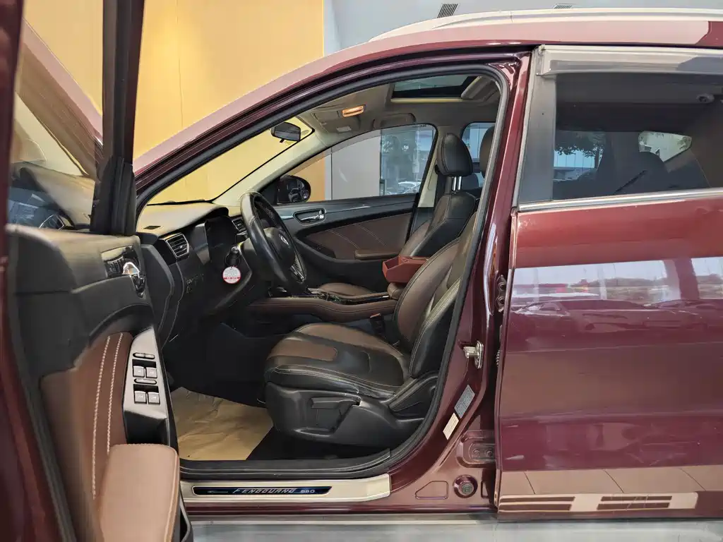 Dongfeng Fengon Fengon 580