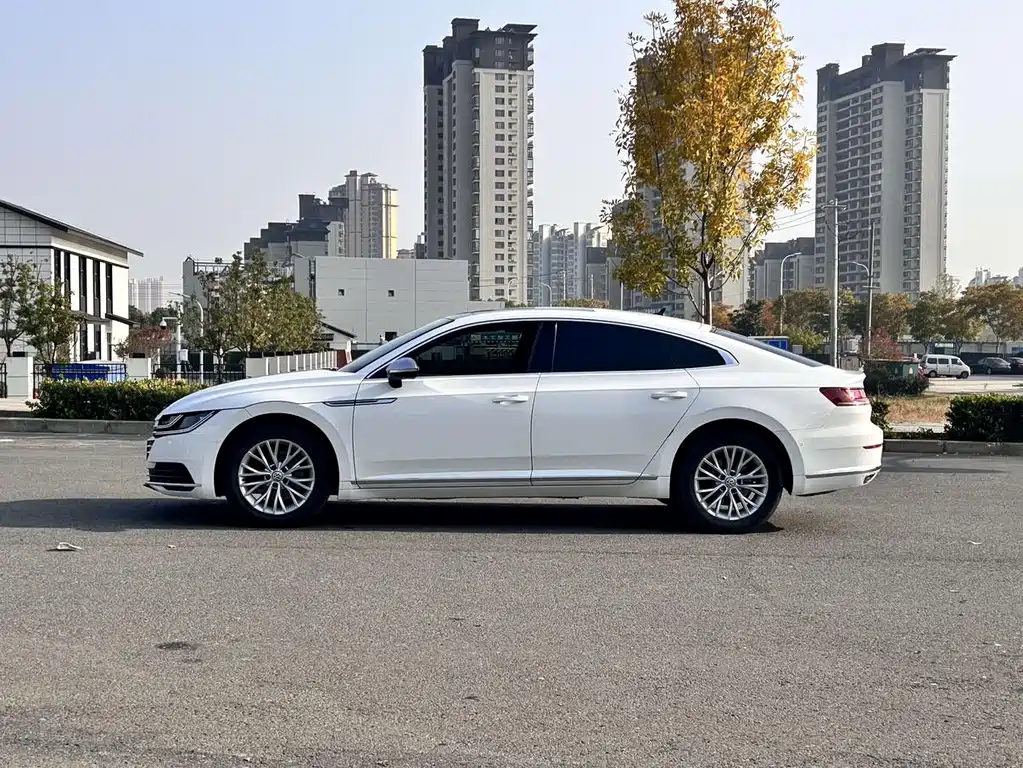 Volkswagen CC — миниатюра 4