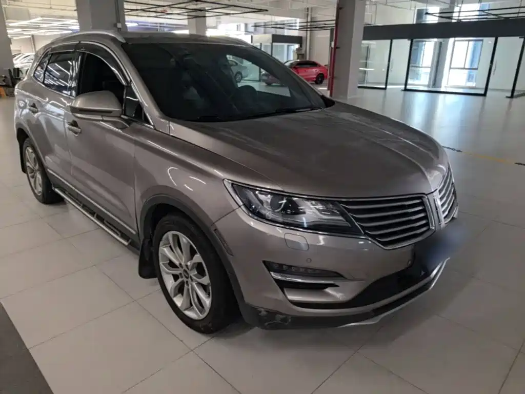 Lincoln MKC — миниатюра 4