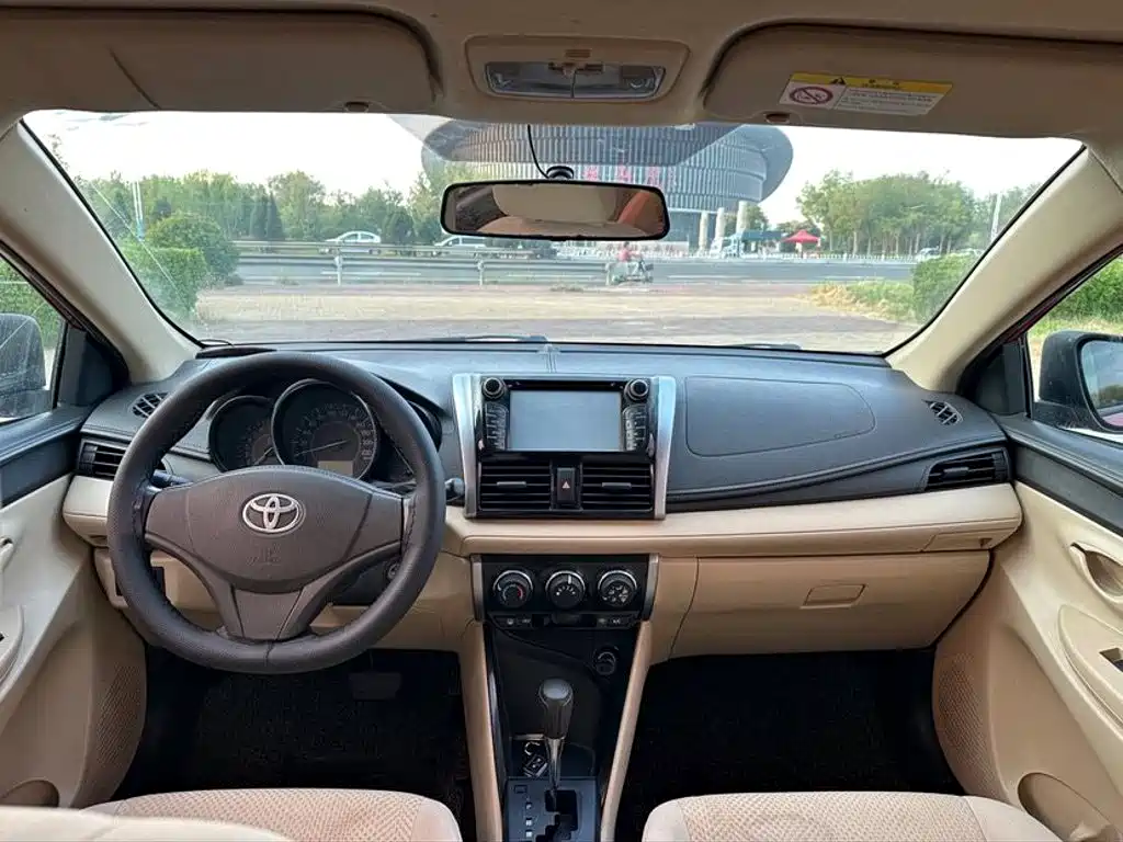 Toyota Vios — миниатюра 9
