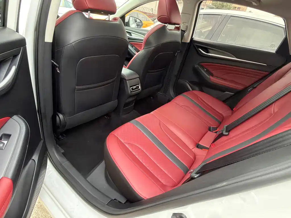 Changan Eado — миниатюра 10