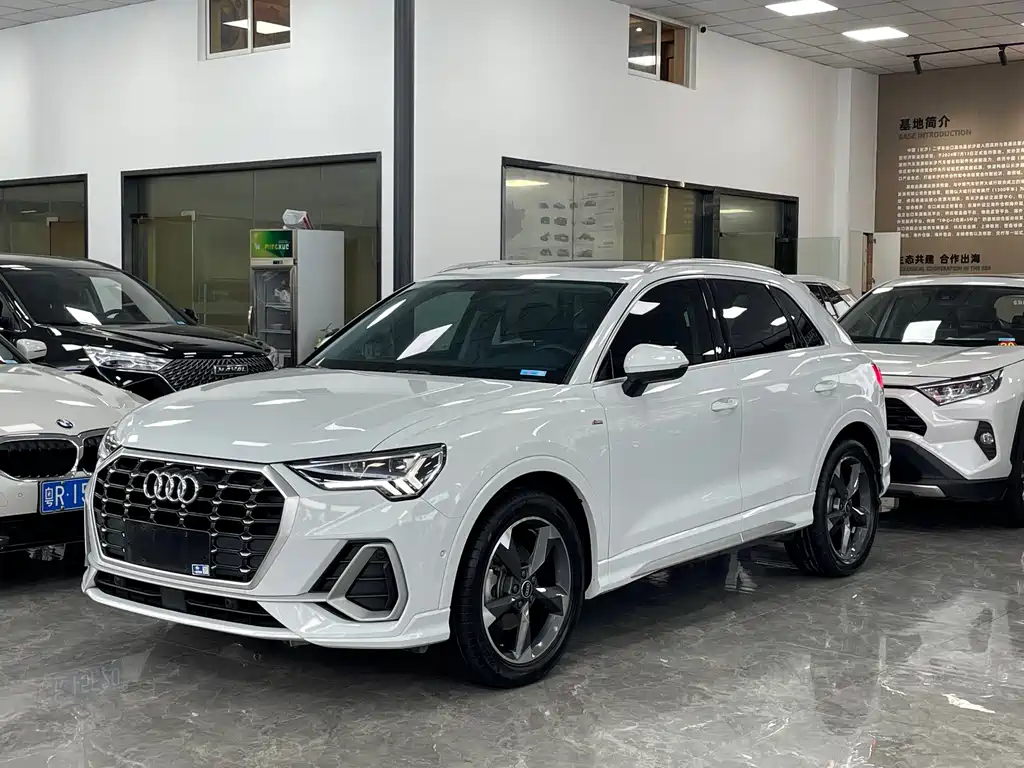 Audi Q3 2022