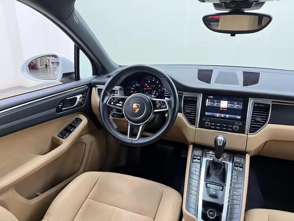 Porsche Macan — миниатюра 15