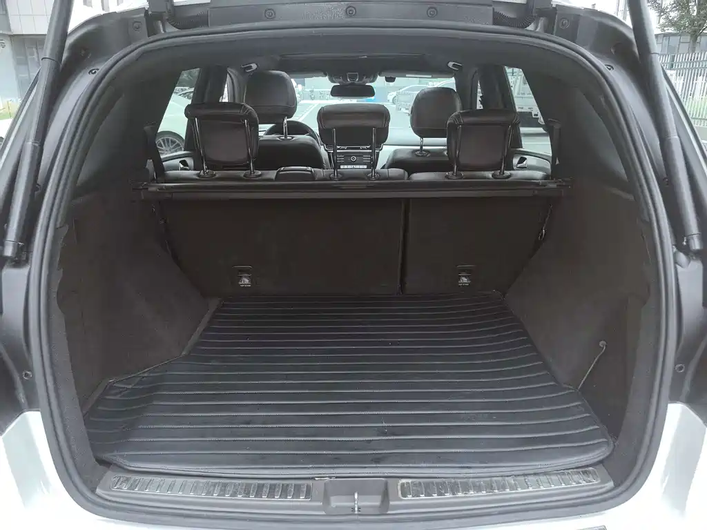 Mercedes-Benz GLE (Import) — миниатюра 7