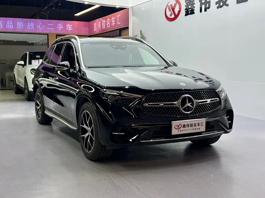 Mercedes-Benz GLC 2023 GLC 260 L 4MATIC Luxury 5 мест