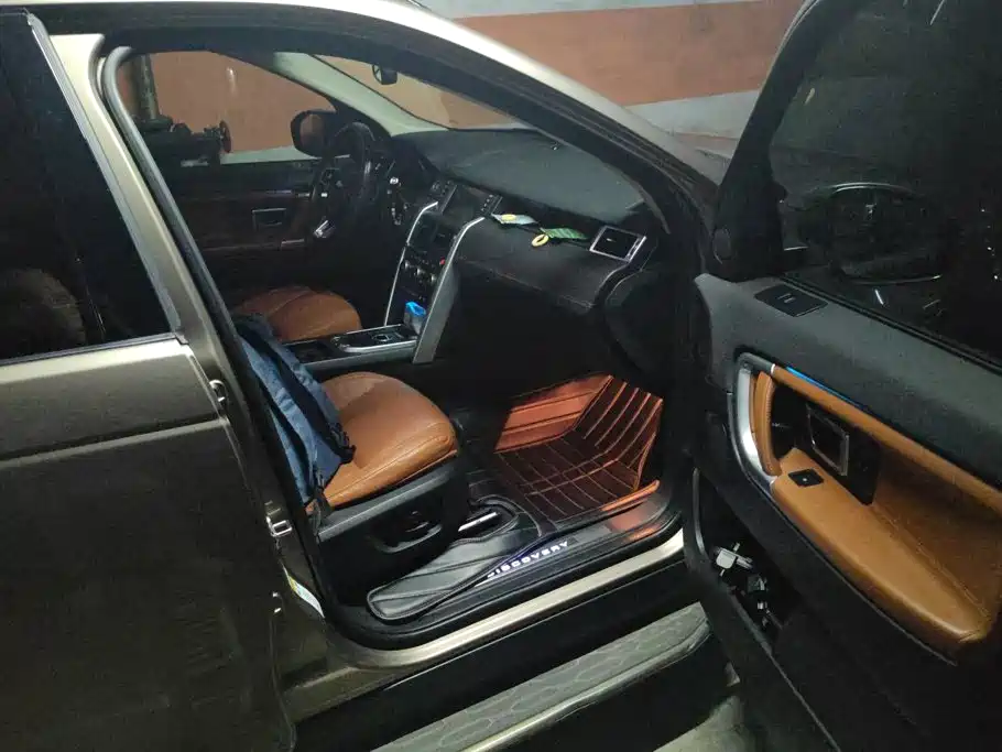 Land Rover Discovery Sport — миниатюра 8