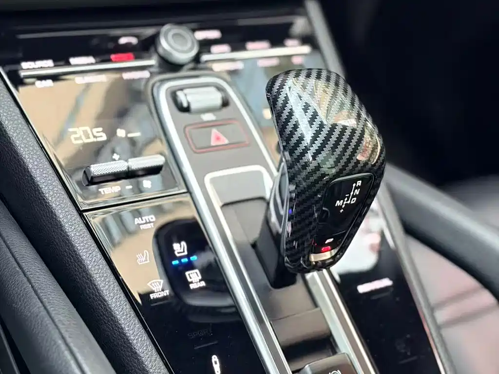 PORSCHE CAYENNE NEW ENERGY