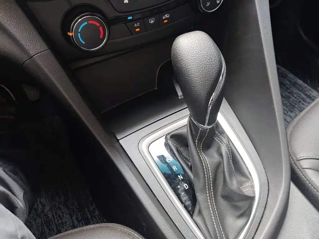 Buick Excelle — миниатюра 14