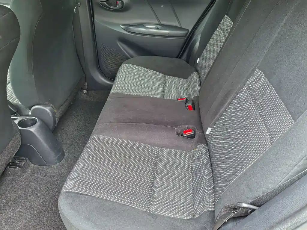 Toyota Vios FS — миниатюра 8