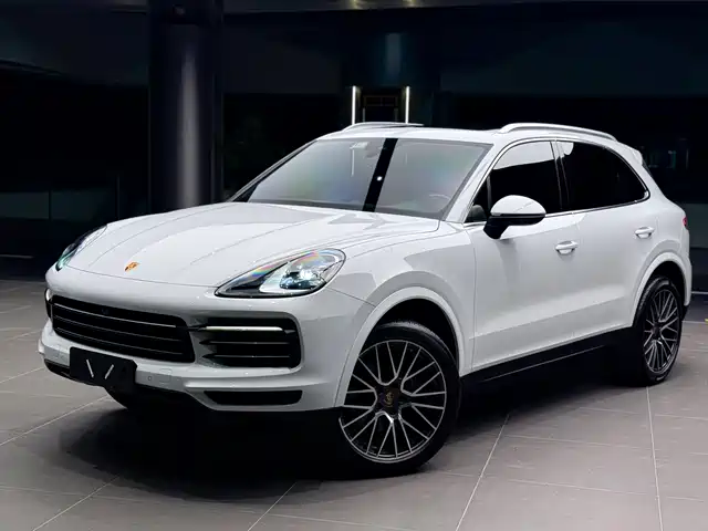 PORSCHE CAYENNE 2021