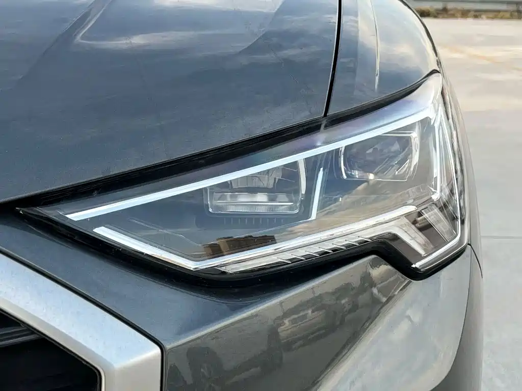 Audi Q3 — миниатюра 4