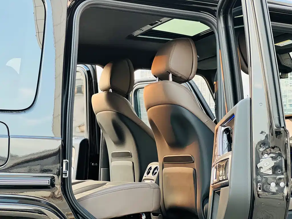 Mercedes-Benz G-Class — миниатюра 7