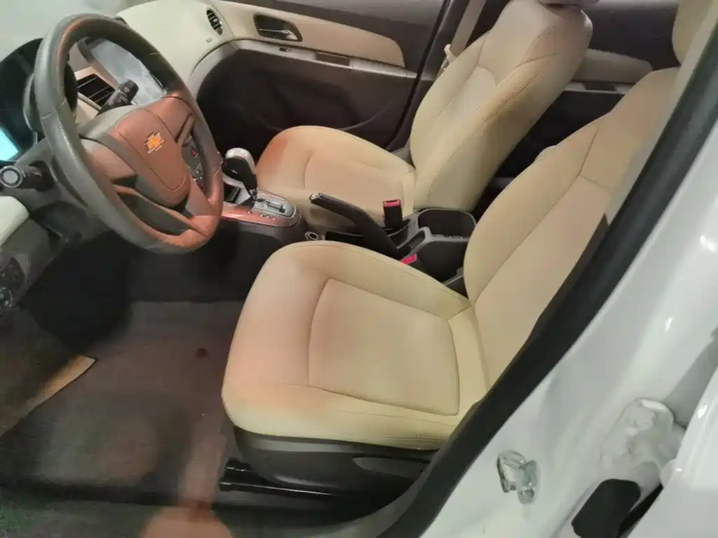 Chevrolet Cruze — миниатюра 15