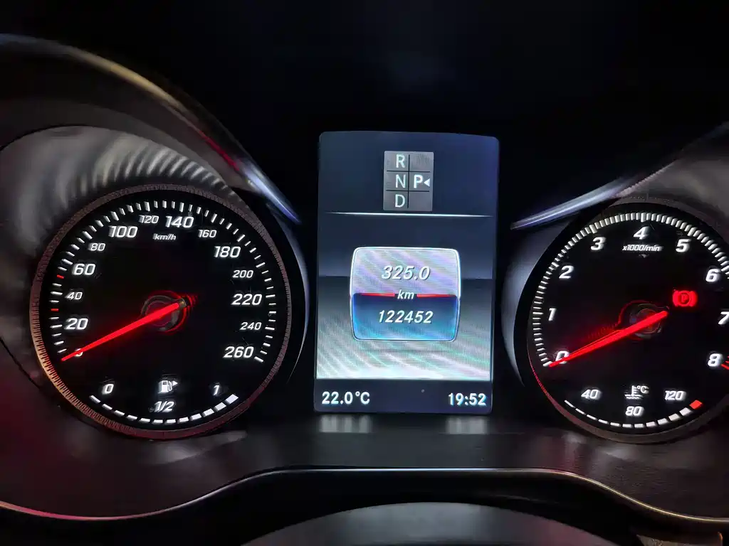 Mercedes-Benz C-Class — миниатюра 13