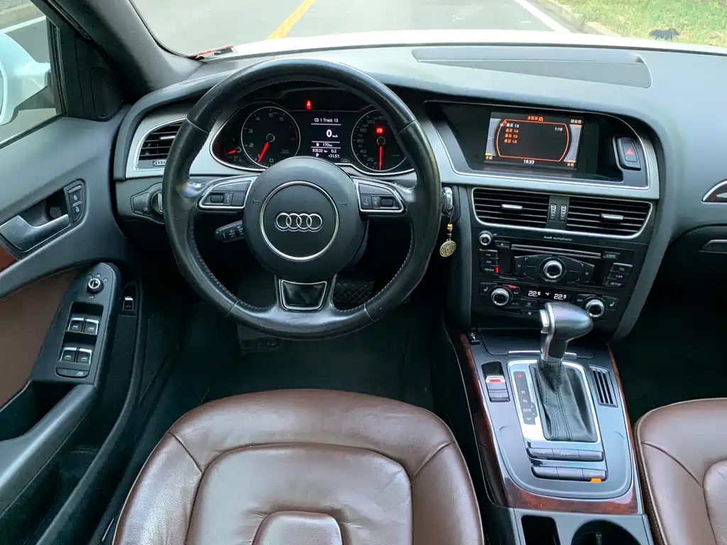 Audi A4L — миниатюра 12