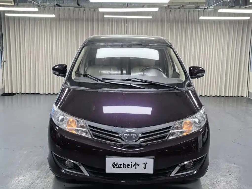BYD M6 — миниатюра 2