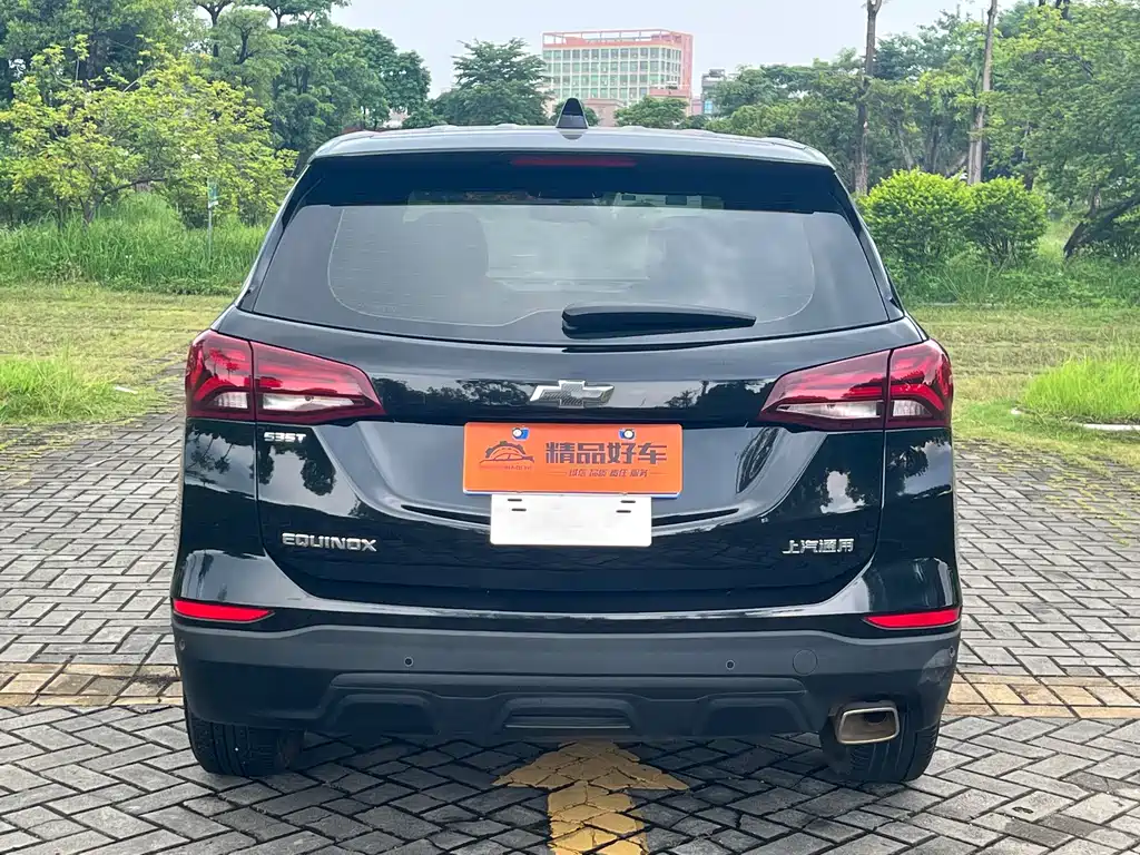 Chevrolet Equinox — миниатюра 17