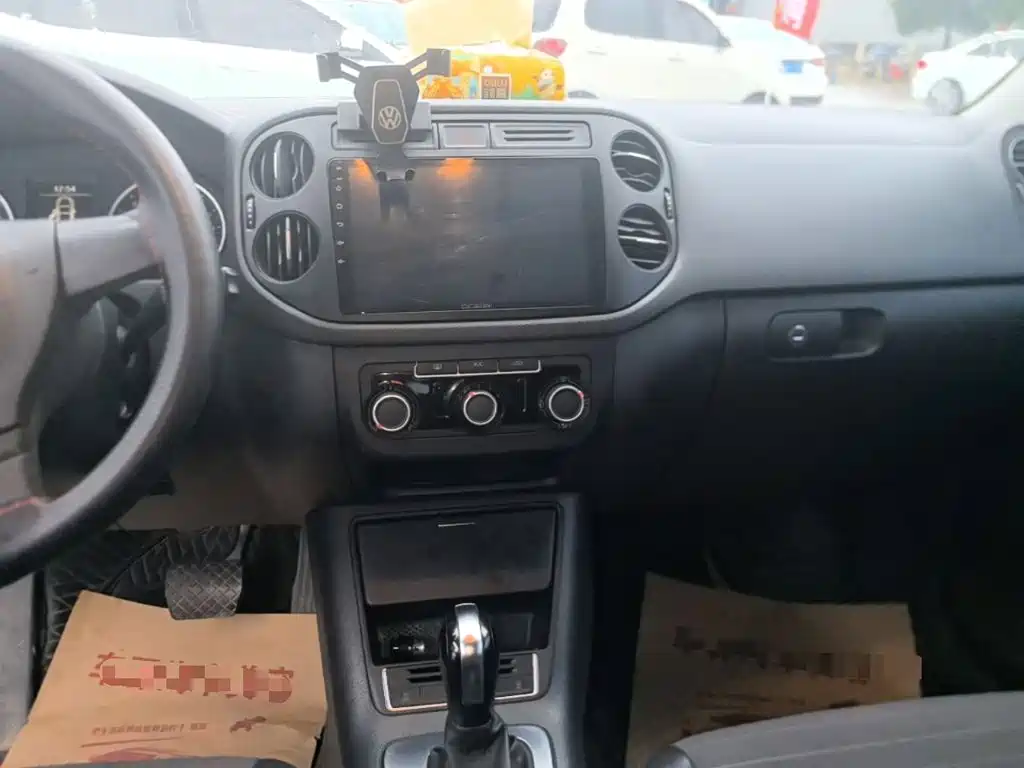Volkswagen Tiguan — миниатюра 13