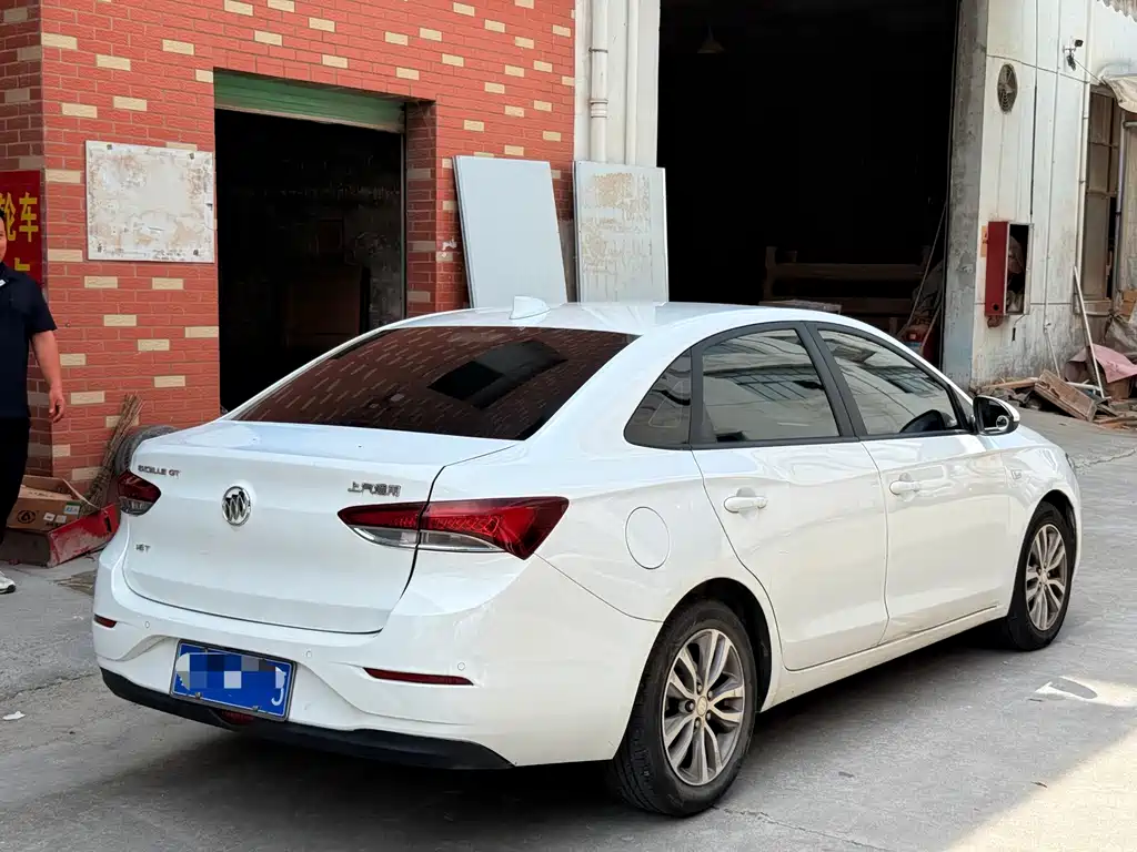 Buick Excelle — миниатюра 7