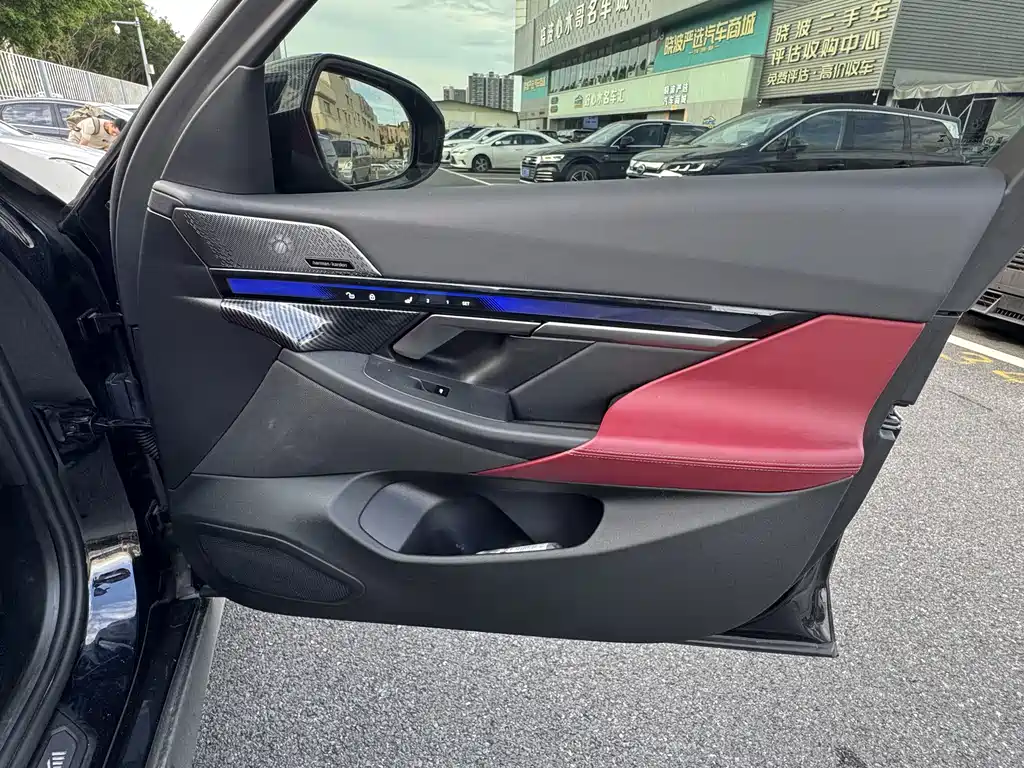 BMW i5 — миниатюра 19