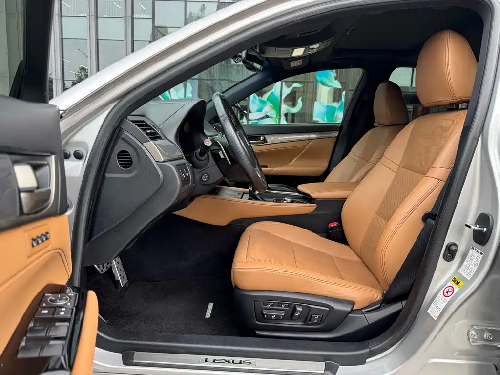 Lexus GS — миниатюра 7