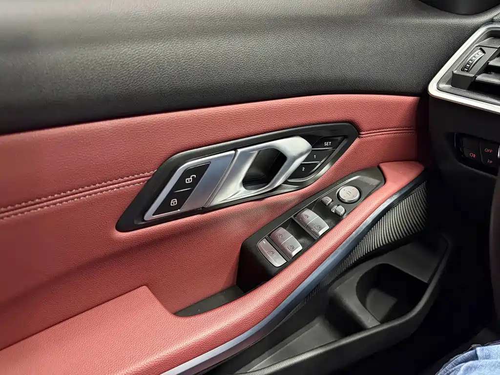 BMW 3 Series — миниатюра 17