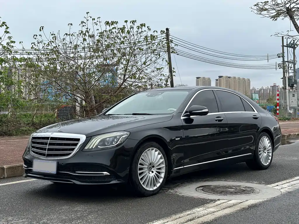 Mercedes-Benz S-Class 2020