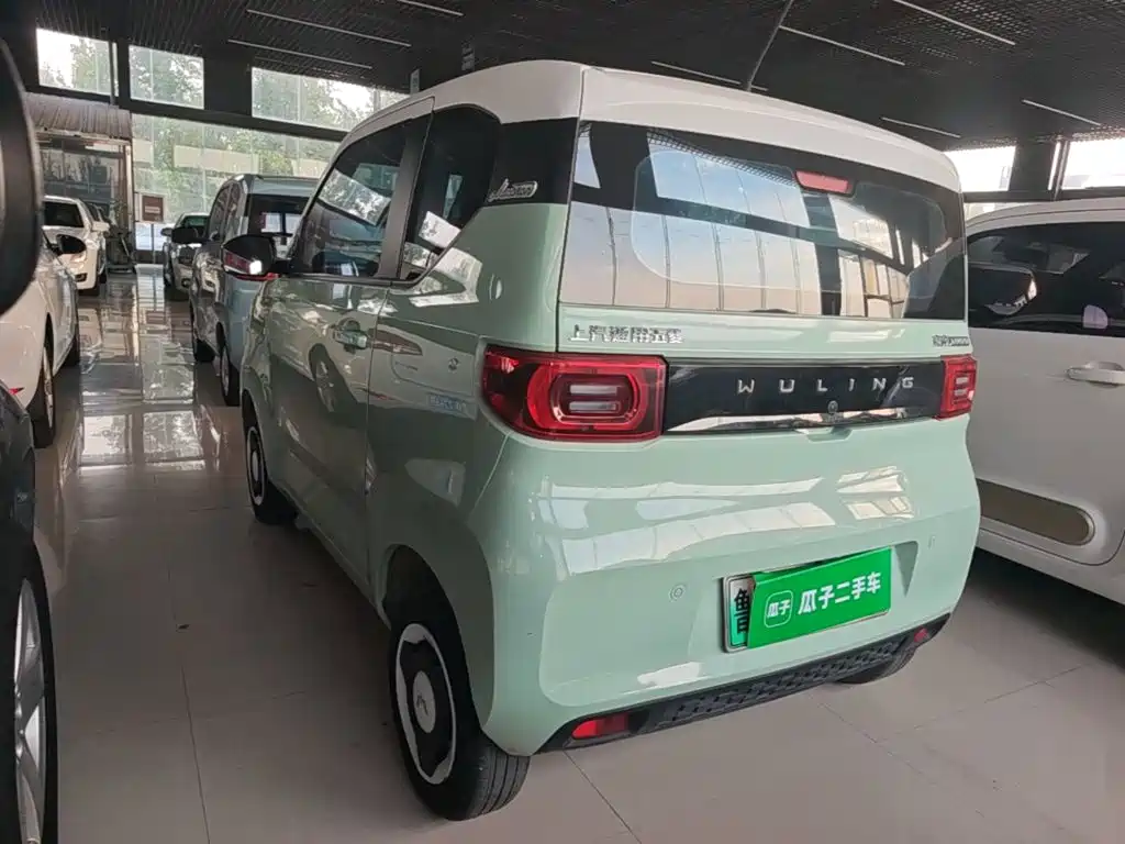 Wuling MINIEV — миниатюра 5