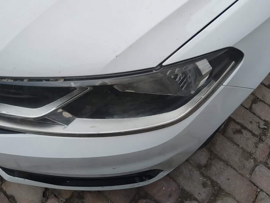 Volkswagen Santana 1.5 л 2022 г. Белый, пробег 24000 км