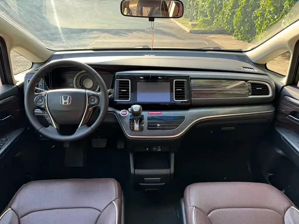 Honda Elysion — миниатюра 7