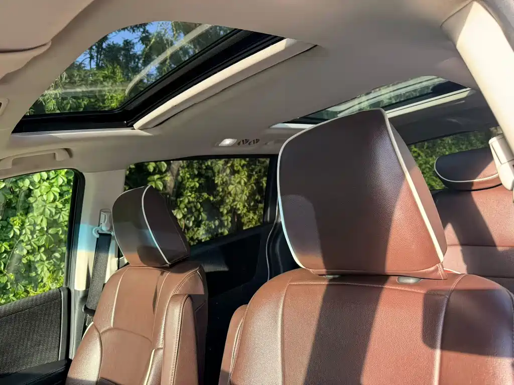 Honda Elysion — миниатюра 9