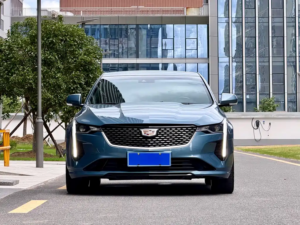 Cadillac CT4 — миниатюра 2