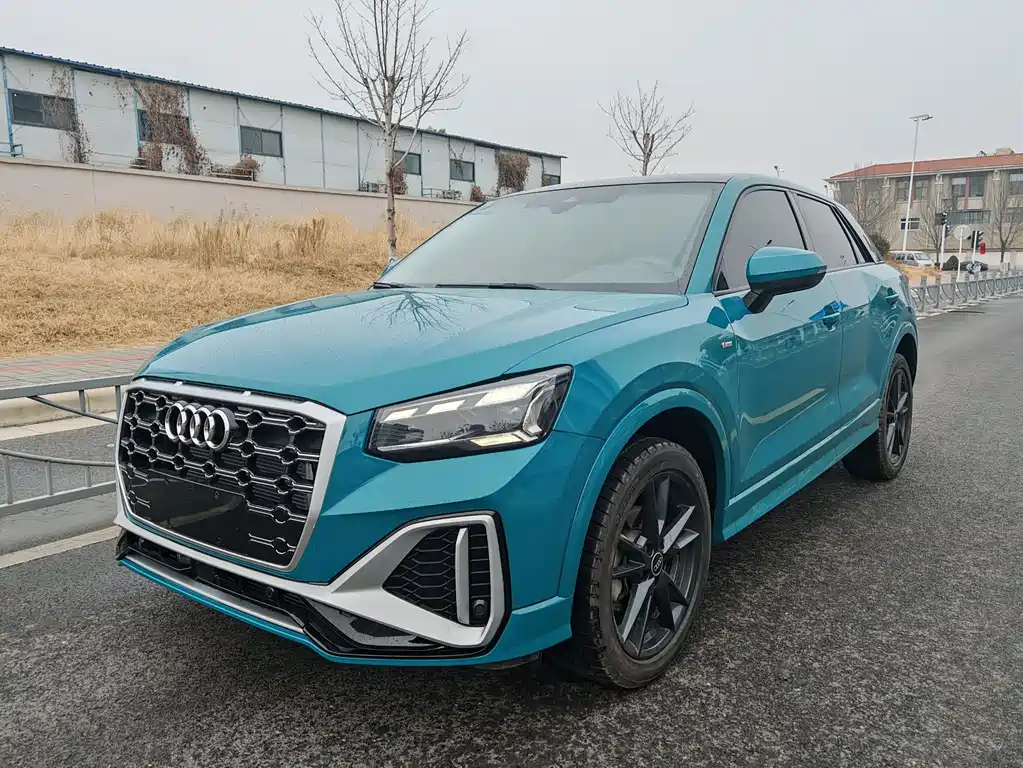 Audi Q2L 2022
