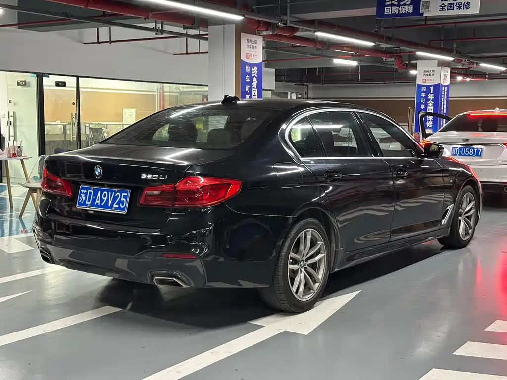 BMW 5 Series — миниатюра 5