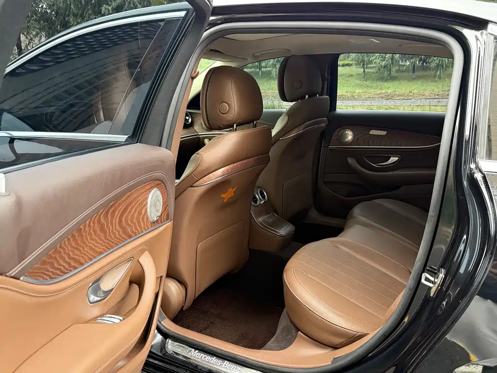 Mercedes-Benz E-Class E 2022 E 350 e L