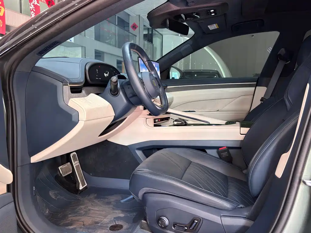 ZEEKR EXTREME KRYPTON 001