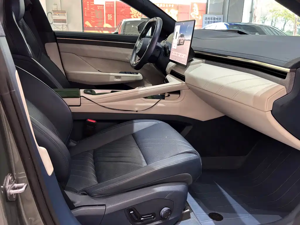 ZEEKR EXTREME KRYPTON 001