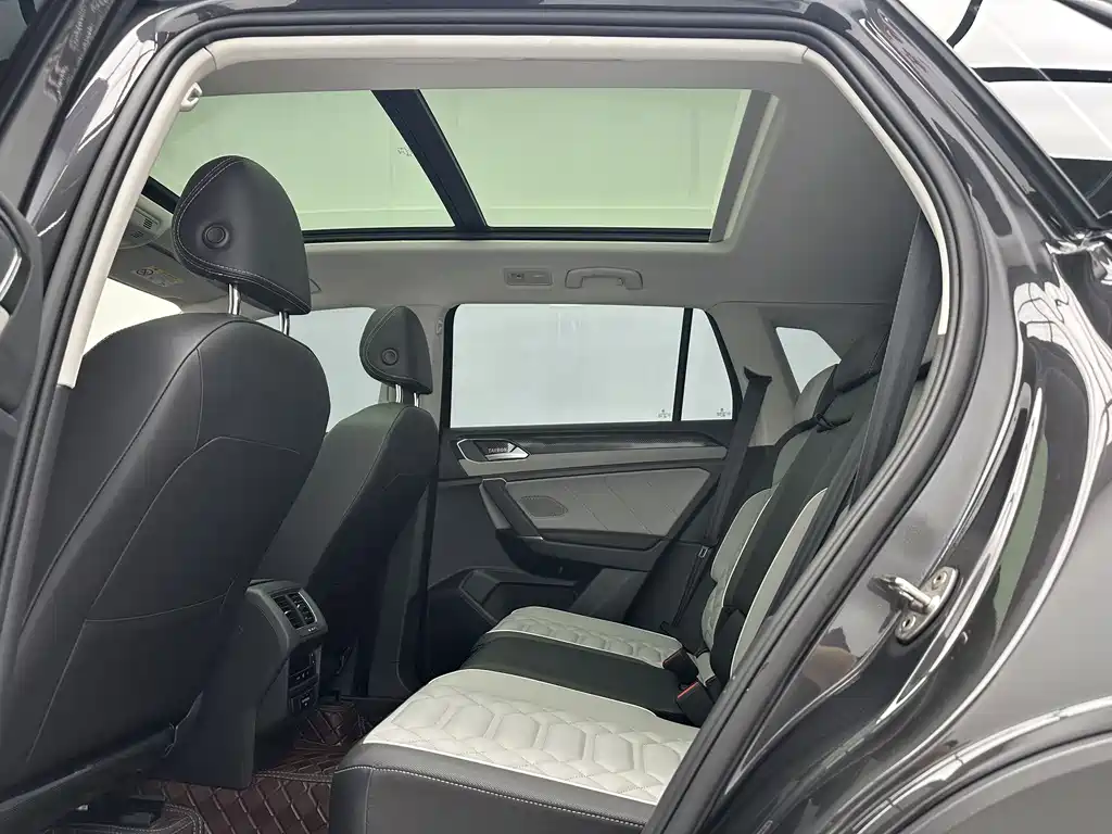 Volkswagen Tayron 2023 280TSI Luxury Plus
