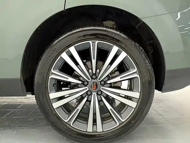 Hongqi Hongqi HS6 PHEV — миниатюра 16