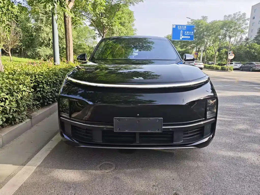 Li Auto L8 2023 Pro