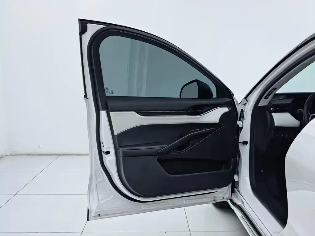 Ford Mondeo — миниатюра 24