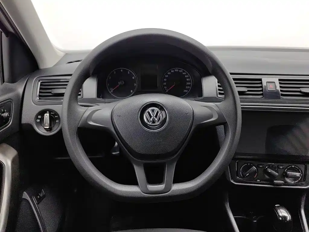 Volkswagen Santana — миниатюра 11