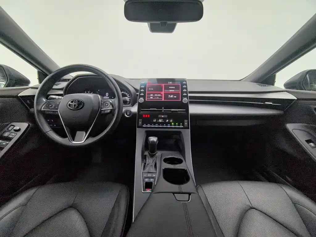 Toyota Avalon — миниатюра 5