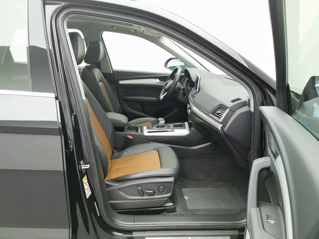 Audi Q5L — миниатюра 23