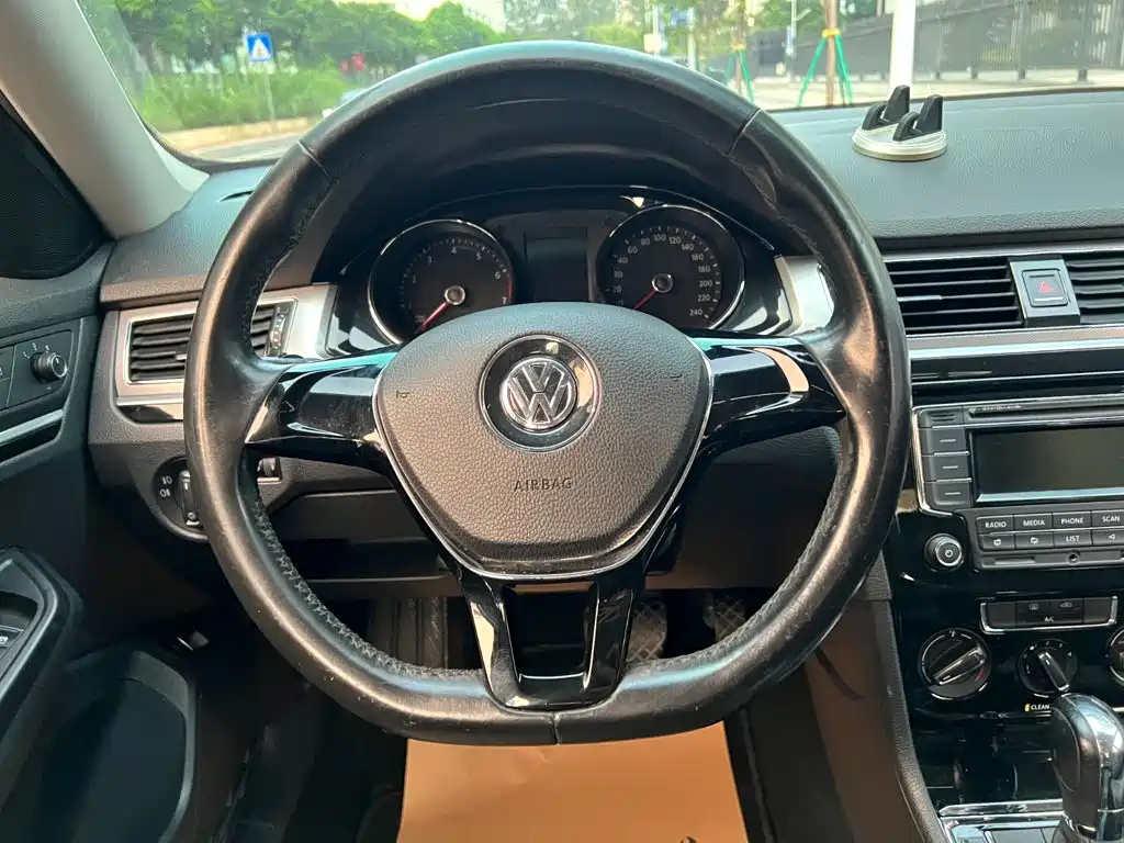 Volkswagen Bora — миниатюра 9