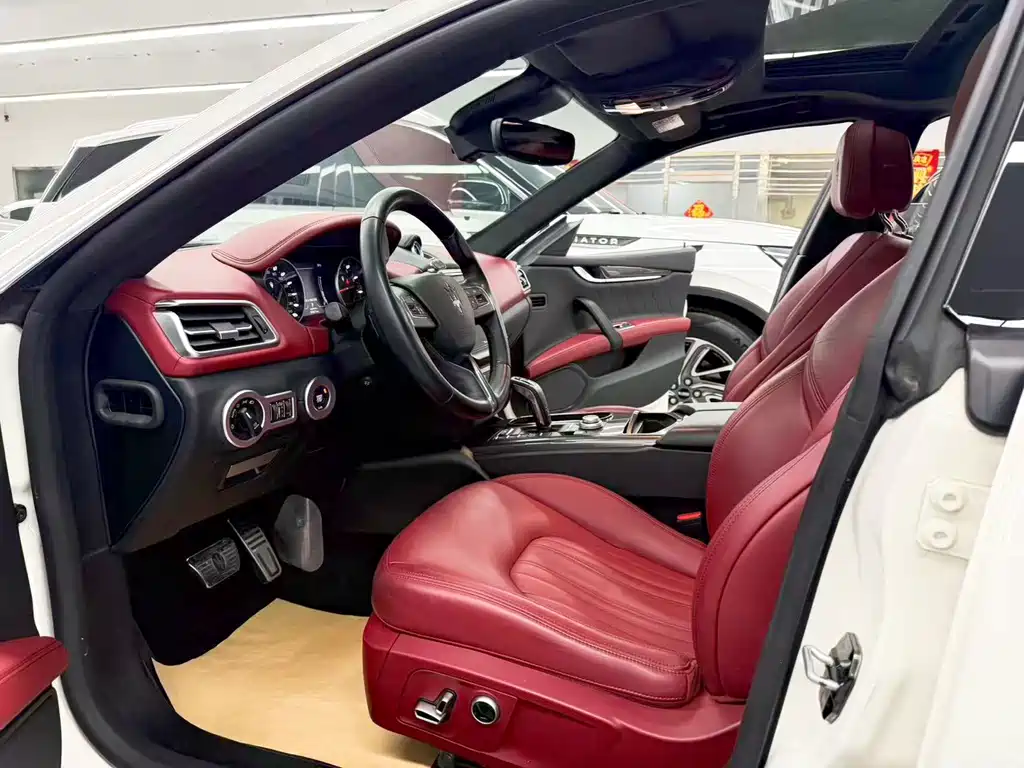 Maserati Ghibli — миниатюра 7