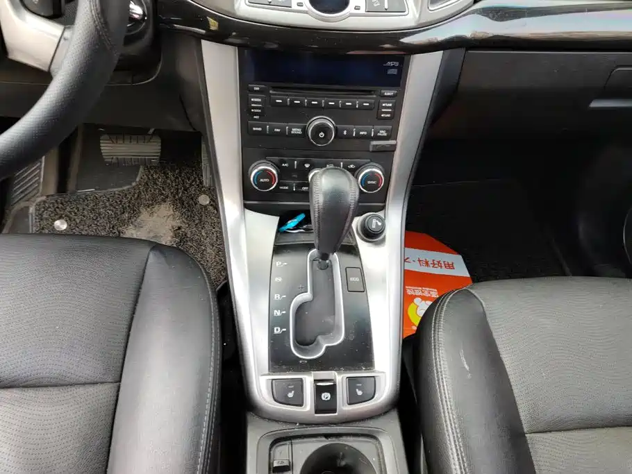 Chevrolet Captiva — миниатюра 16