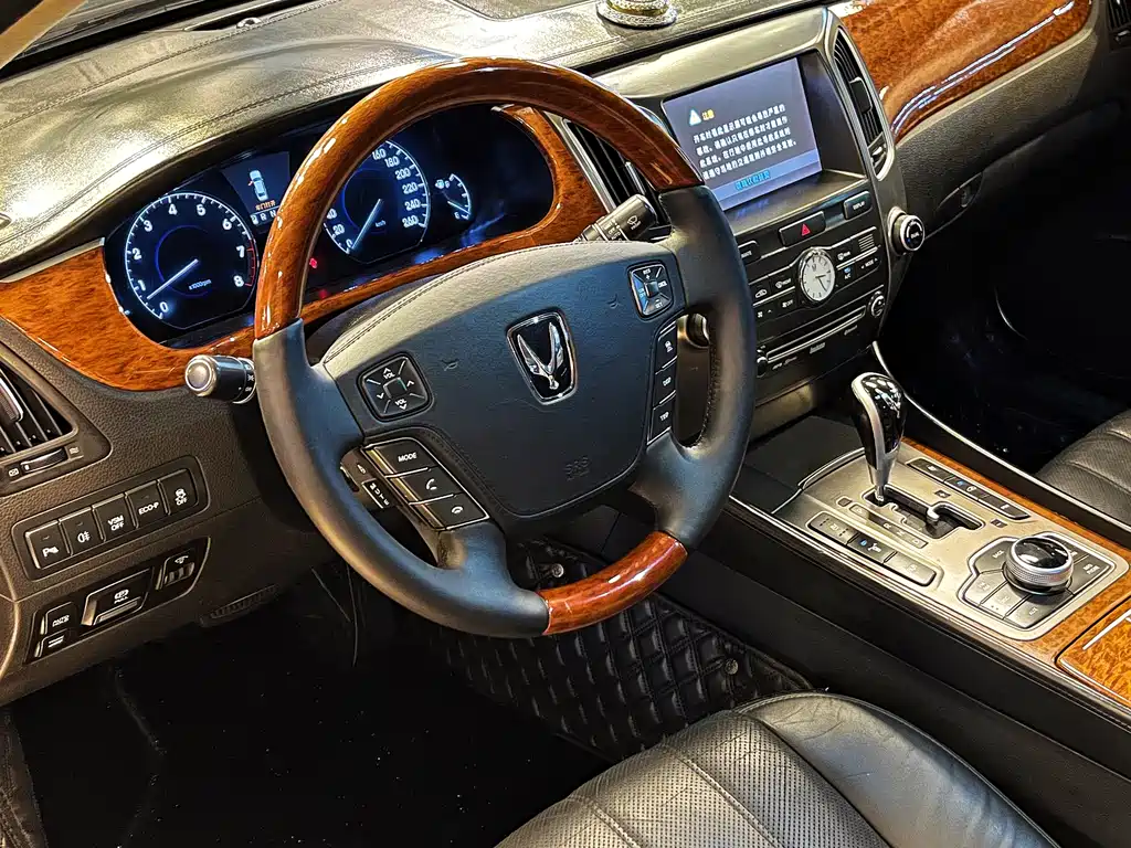 Hyundai Equus — миниатюра 18