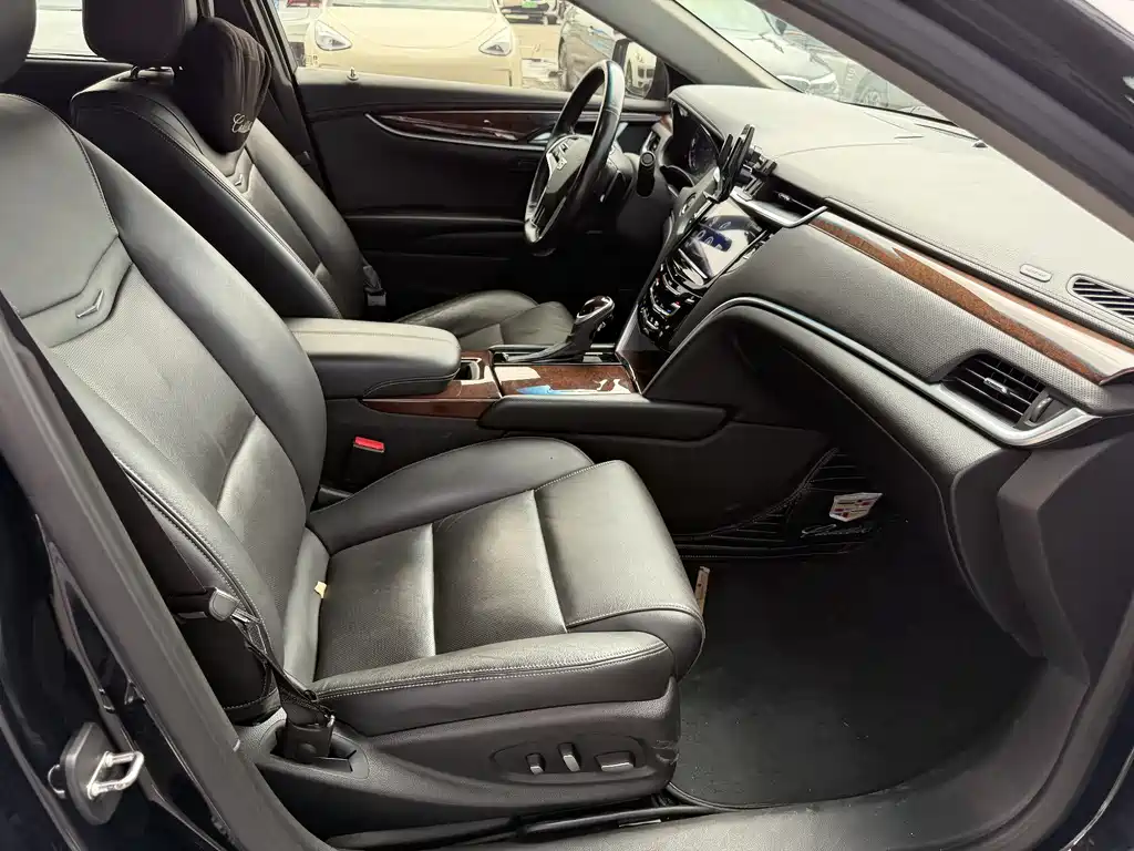 Cadillac XTS 2017 28T Luxury